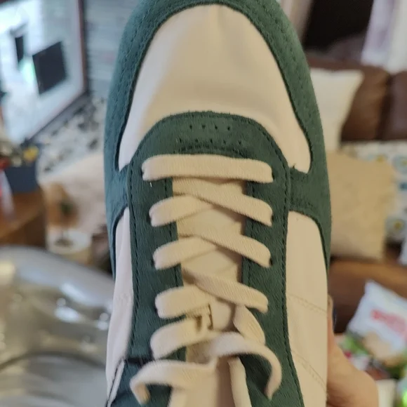 Zara White & Teal Suede-Trim Low-Top Sneakers - Picture 8 of 10